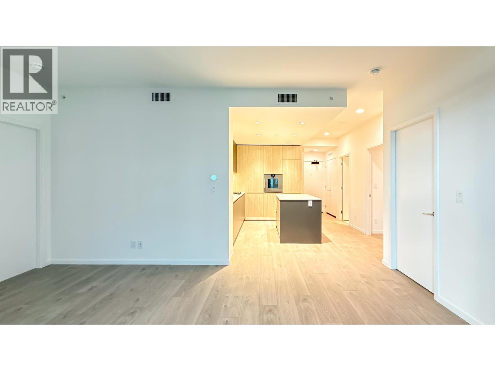 744 6500 Minoru Boulevard, Richmond, British Columbia  V6Y 0N2 - Photo 4 - R3072813