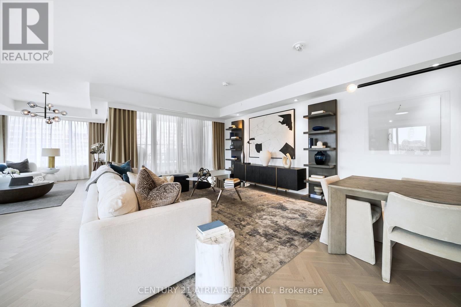 810 - 455 Wellington Street W, Toronto, Ontario  M5J 2R2 - Photo 16 - C12610636