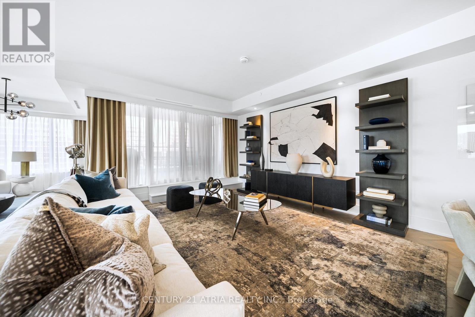 810 - 455 Wellington Street W, Toronto, Ontario  M5J 2R2 - Photo 17 - C12610636