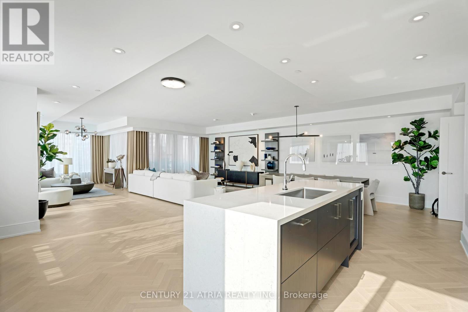 810 - 455 Wellington Street W, Toronto, Ontario  M5J 2R2 - Photo 12 - C12610636