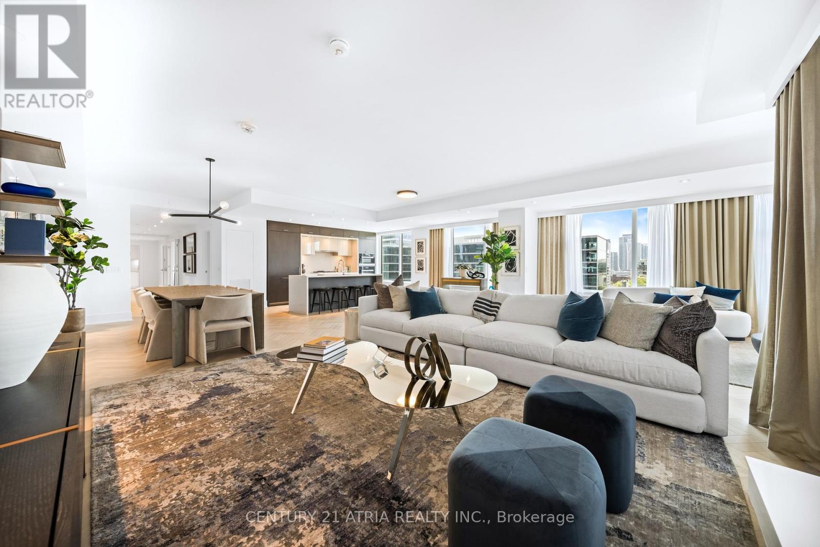 810 - 455 Wellington Street W, Toronto, Ontario  M5J 2R2 - Photo 11 - C12610636