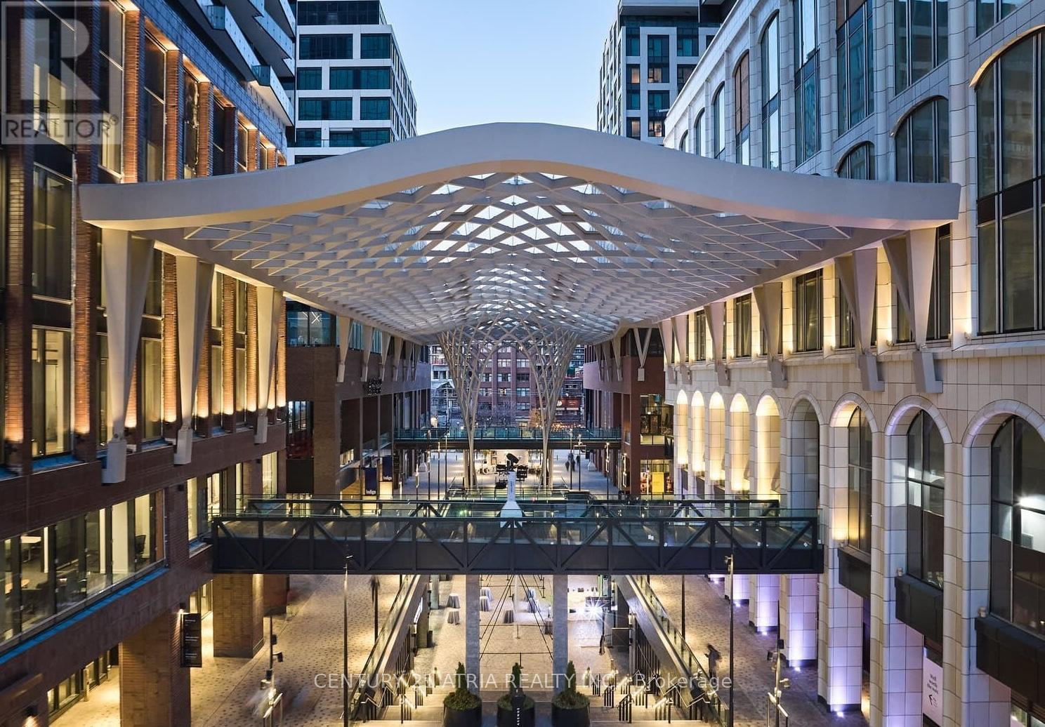 810 - 455 Wellington Street W, Toronto, Ontario  M5J 2R2 - Photo 29 - C12610636