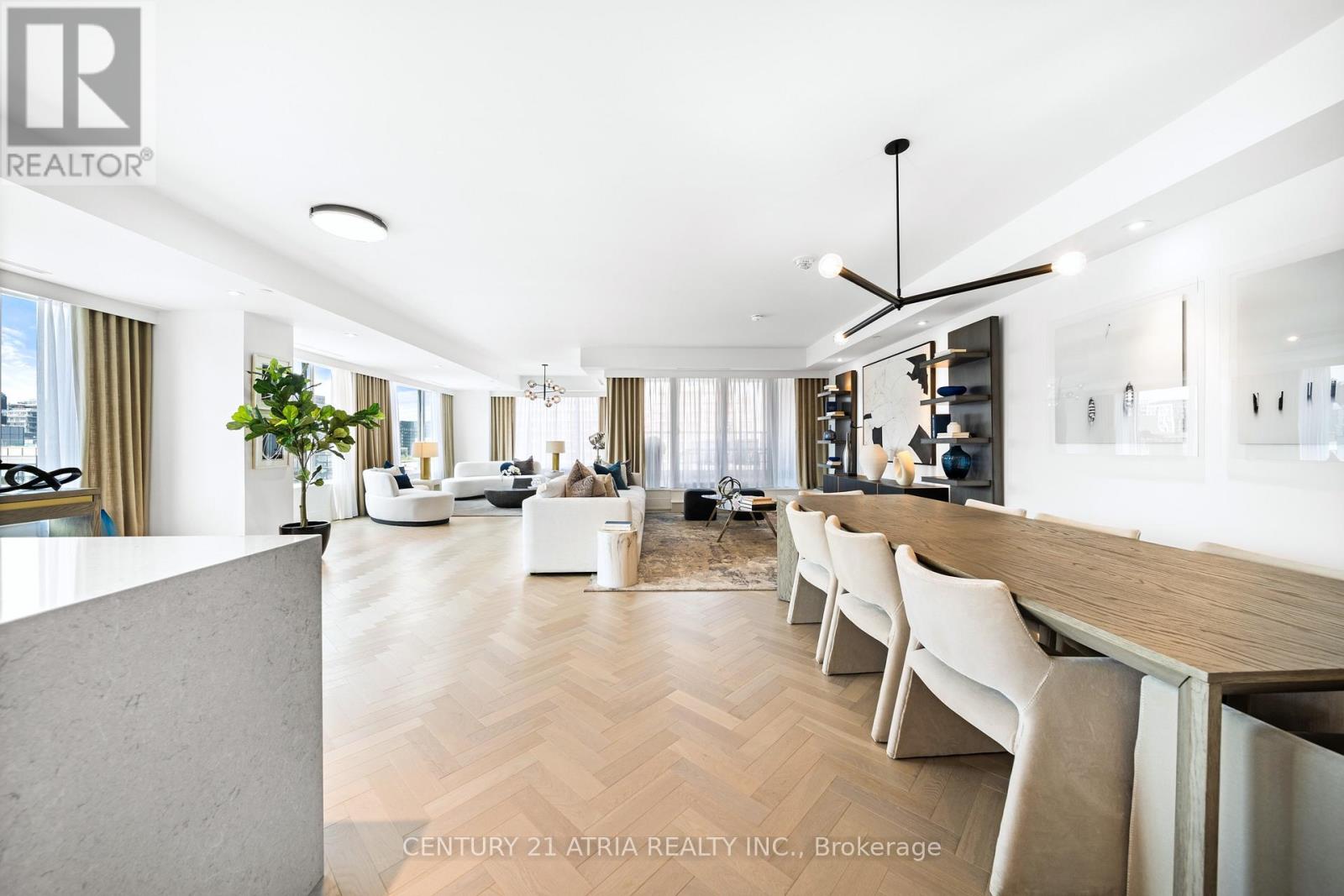 810 - 455 Wellington Street W, Toronto, Ontario  M5J 2R2 - Photo 7 - C12610636