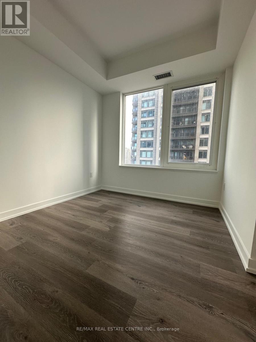 1308 - 395 Square One Drive, Mississauga, Ontario  L5B 0P6 - Photo 8 - W12611090