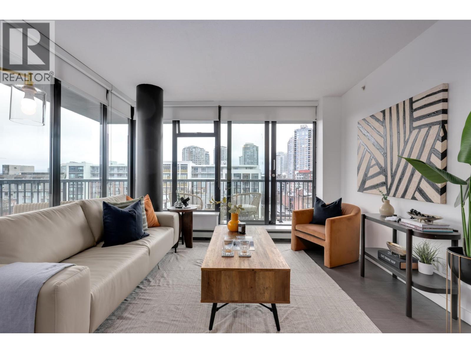 1102 66 W Cordova Street, Vancouver, British Columbia  V6B 0L2 - Photo 3 - R3072837