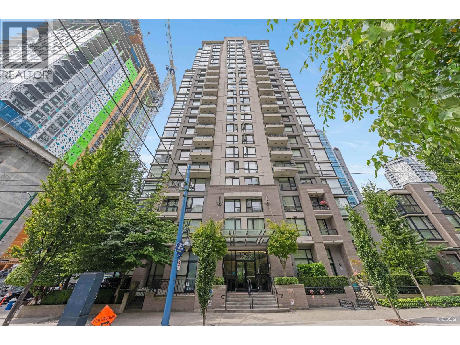 1804 1295 Richards Street, Vancouver, British Columbia  V6B 1B7 - Photo 2 - R3072844