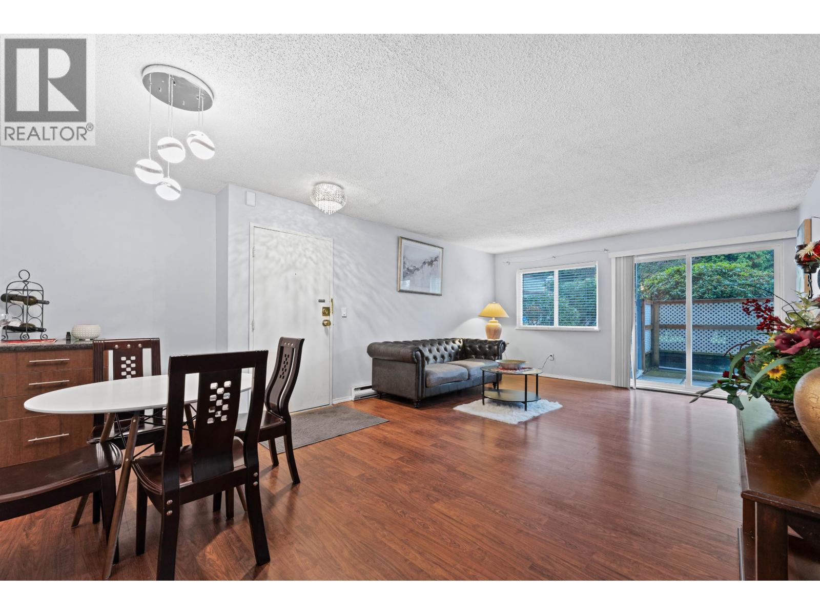 119 555 North Road, Coquitlam, British Columbia  V3J 1N8 - Photo 1 - R3072851