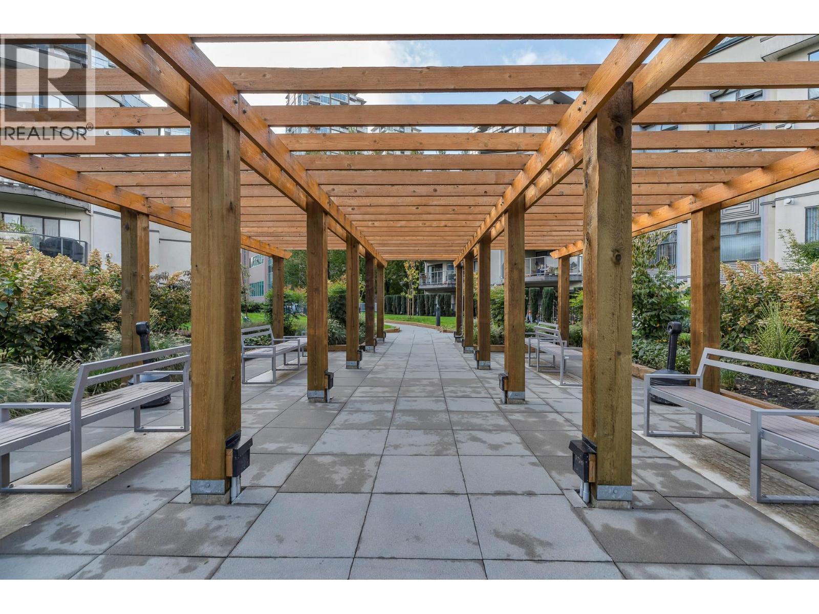 208 2968 Burlington Drive, Coquitlam, British Columbia  V3B 7N4 - Photo 3 - R3072855