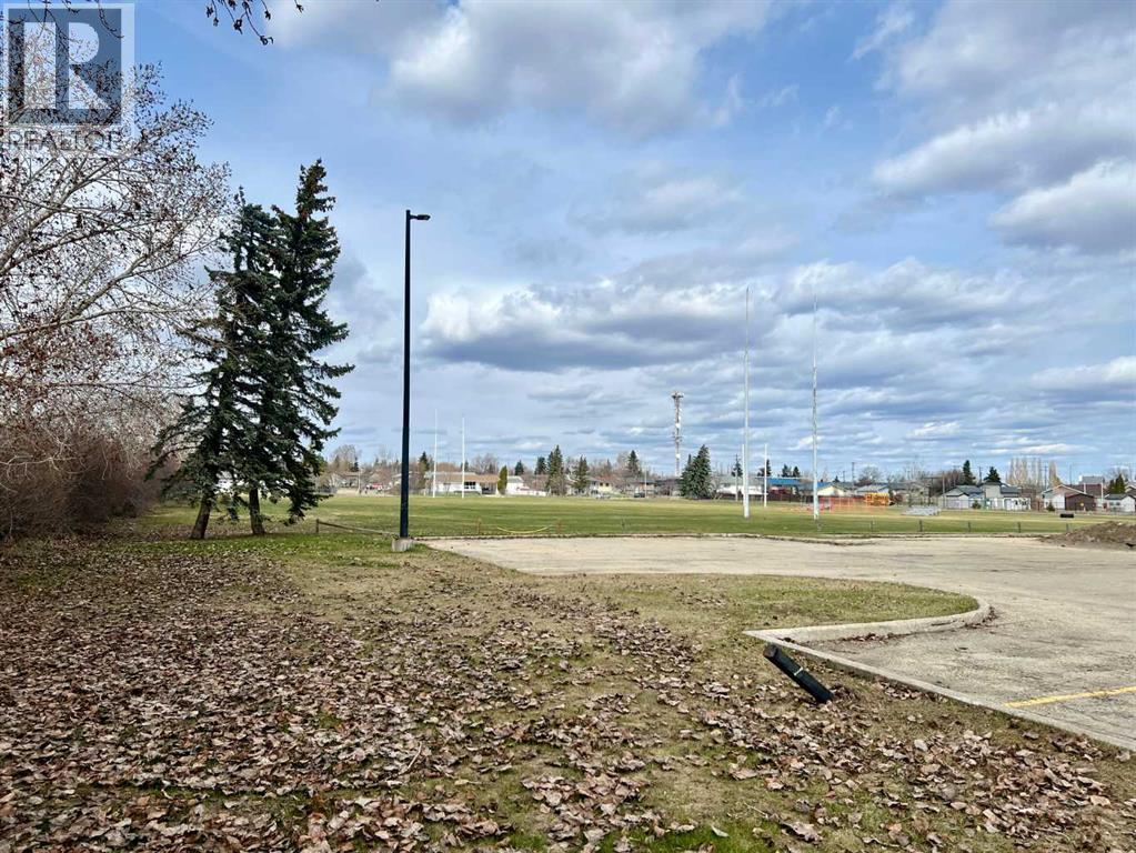 10201 93 Street, Grande Prairie, Alberta T8V 1Y2 - Photo 5 - A2272315