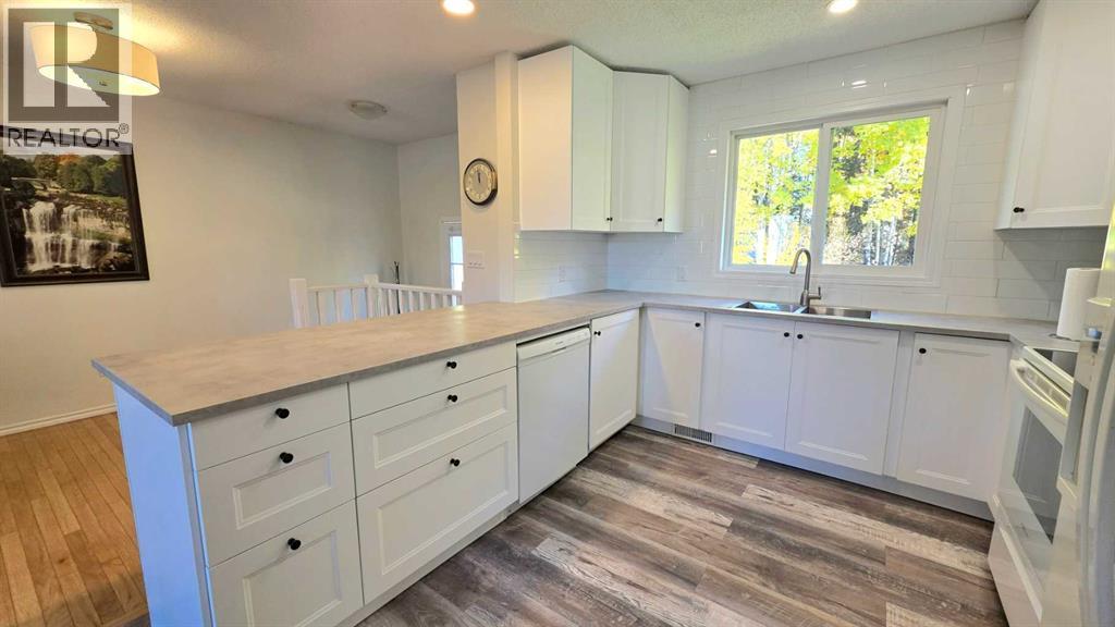 600 Hammond Drive, Fox Creek, Alberta T0H 1P0 - Photo 8 - A2264198