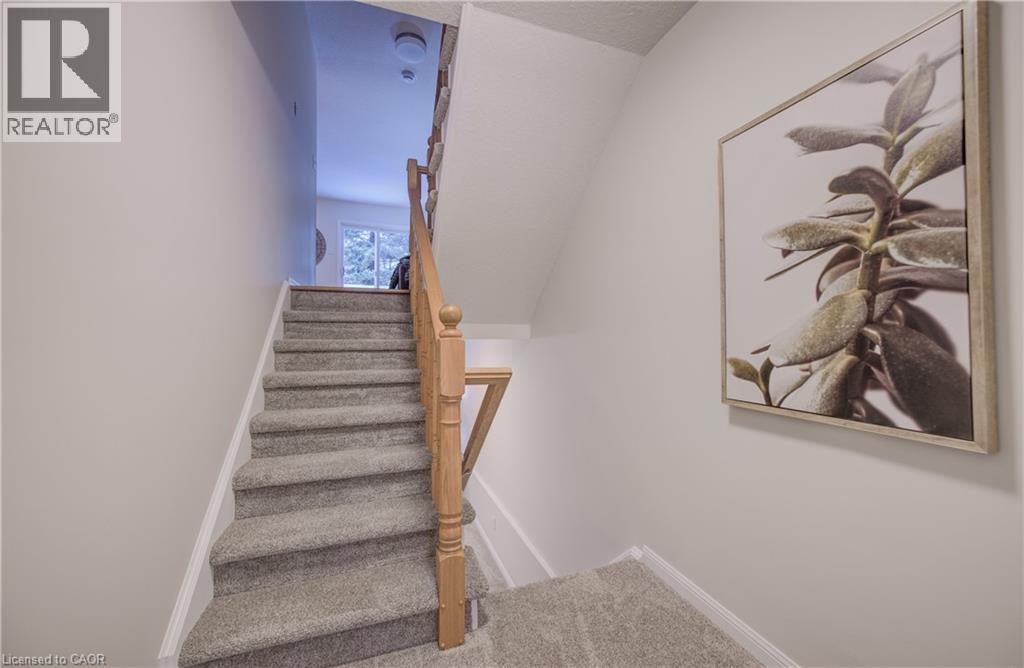 194 Windflower Drive, Kitchener, Ontario  N2E 3T2 - Photo 4 - 40792865