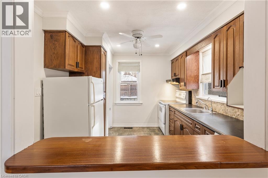 69 Lowrey Avenue N, Cambridge, Ontario  N1R 5A4 - Photo 11 - 40792843