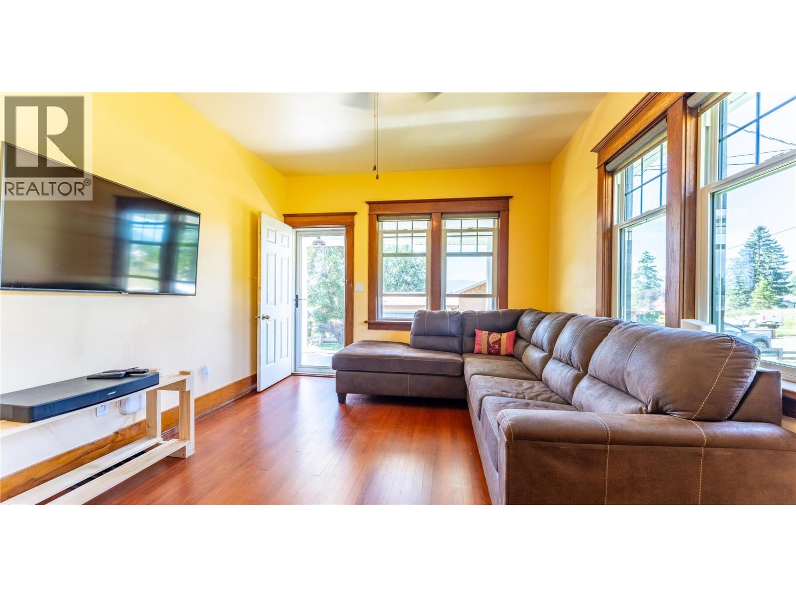 216 27th Avenue, Creston, British Columbia  V0B 1G0 - Photo 16 - 10355651