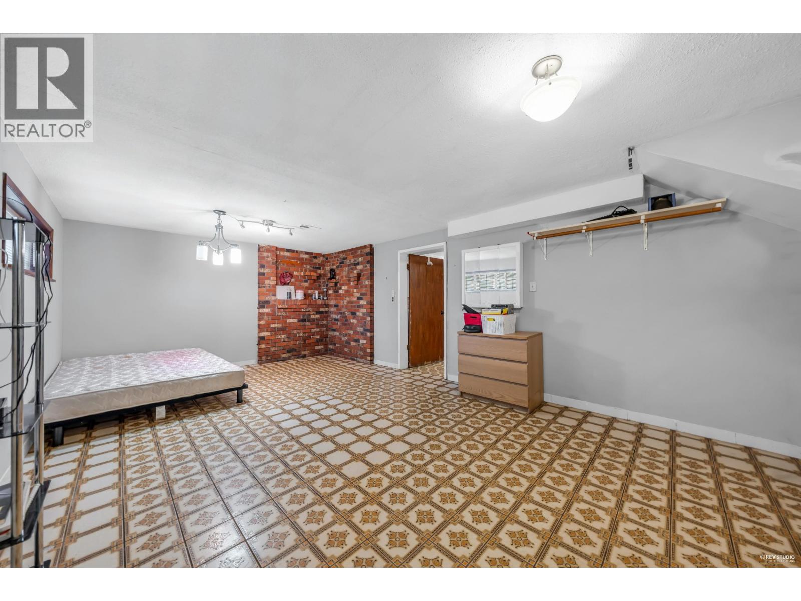 4938 Fulwell Street, Burnaby, British Columbia  V5G 1P2 - Photo 22 - R3072765