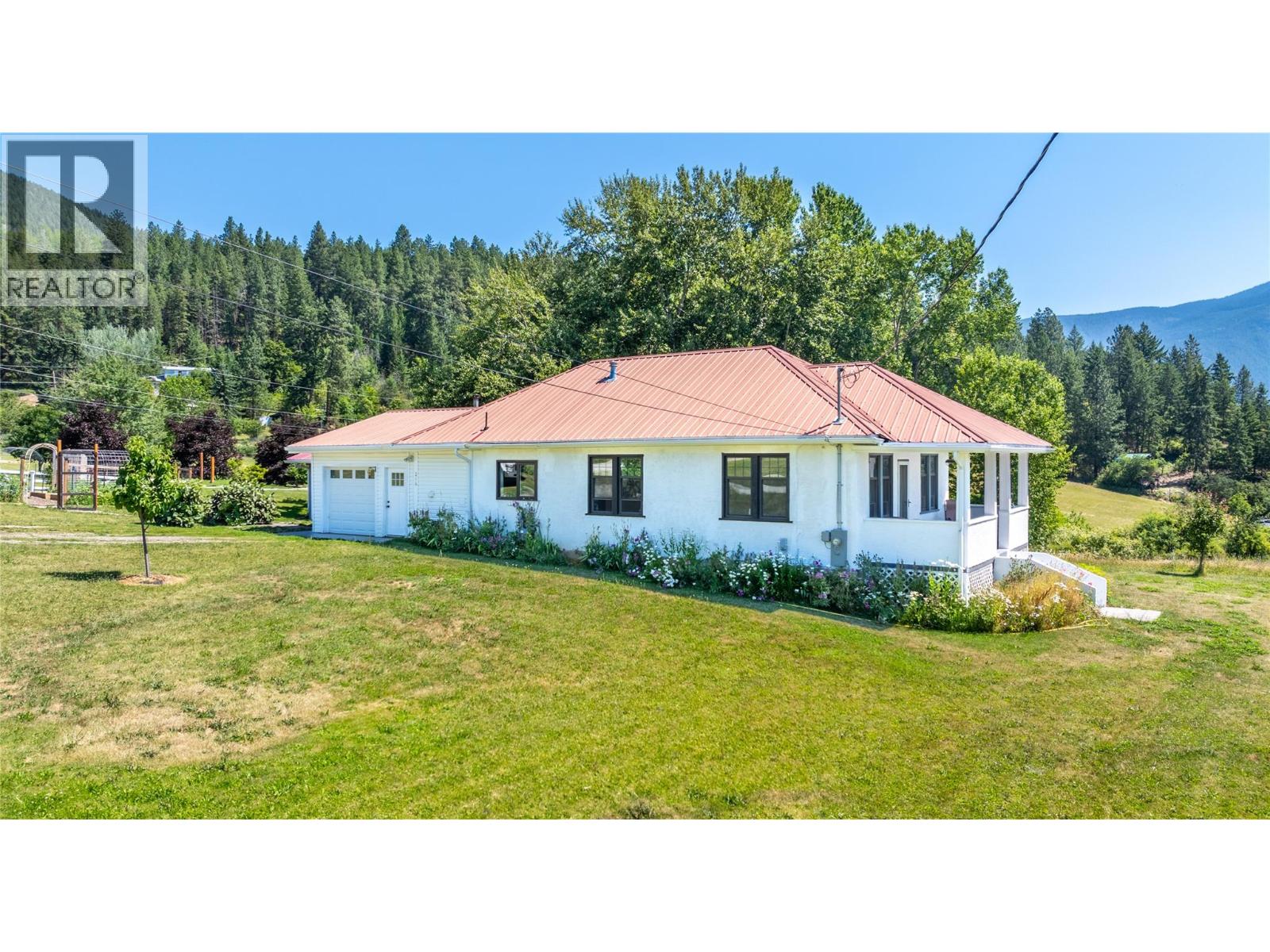216 27th Avenue, Creston, British Columbia  V0B 1G0 - Photo 42 - 10355651
