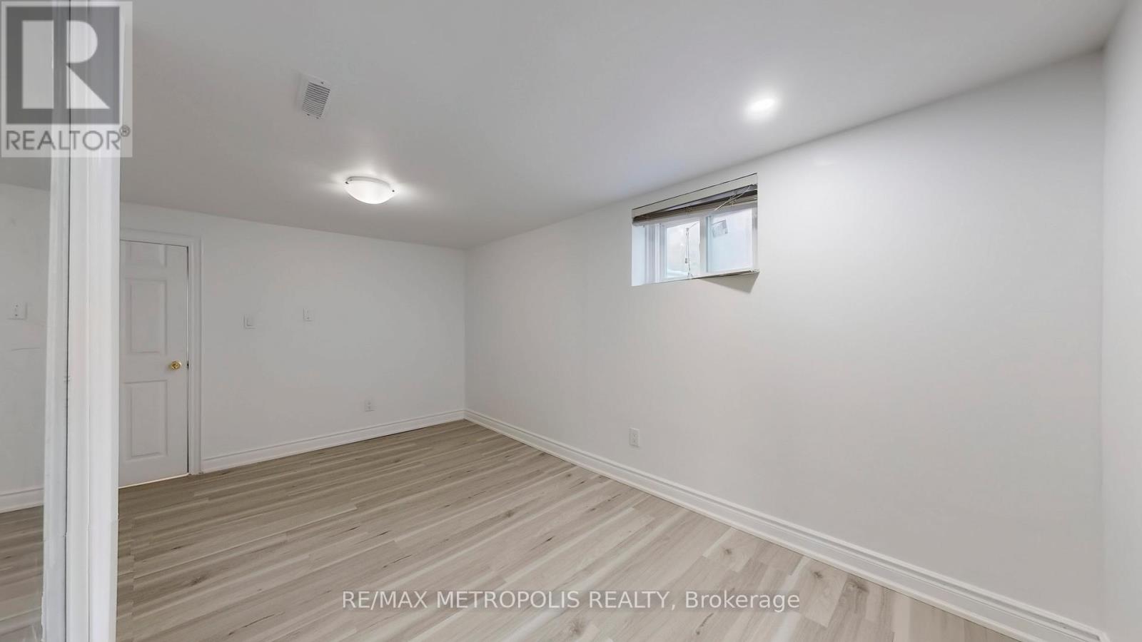 Bsmt - 14 Furlong Court, Toronto, Ontario  M1J 1Y8 - Photo 15 - E12611380