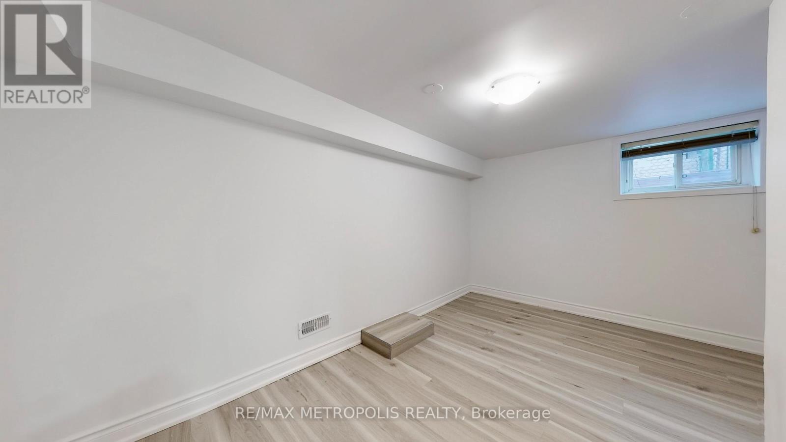 Bsmt - 14 Furlong Court, Toronto, Ontario  M1J 1Y8 - Photo 18 - E12611380