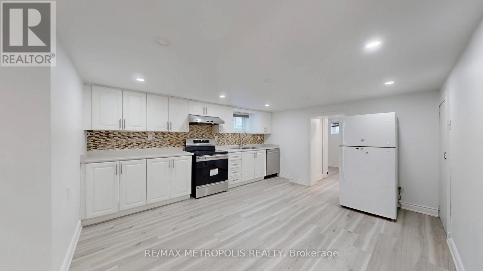 Bsmt - 14 Furlong Court, Toronto, Ontario  M1J 1Y8 - Photo 5 - E12611380