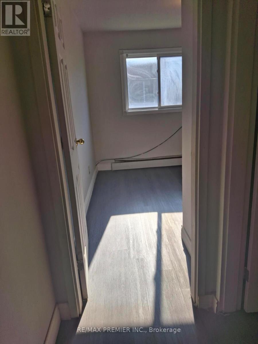 1 - 92 Wolfe Street, Oshawa, Ontario  L1H 3T6 - Photo 8 - E12611398