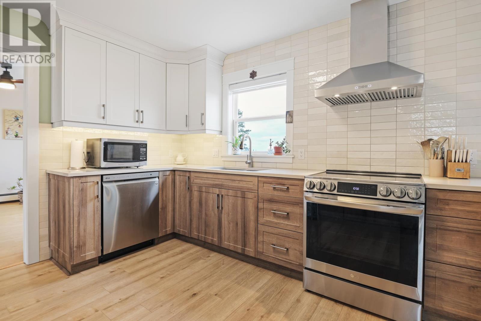 787 Route 25, York, Prince Edward Island C0A 1P0 - Photo 5 - 202529197