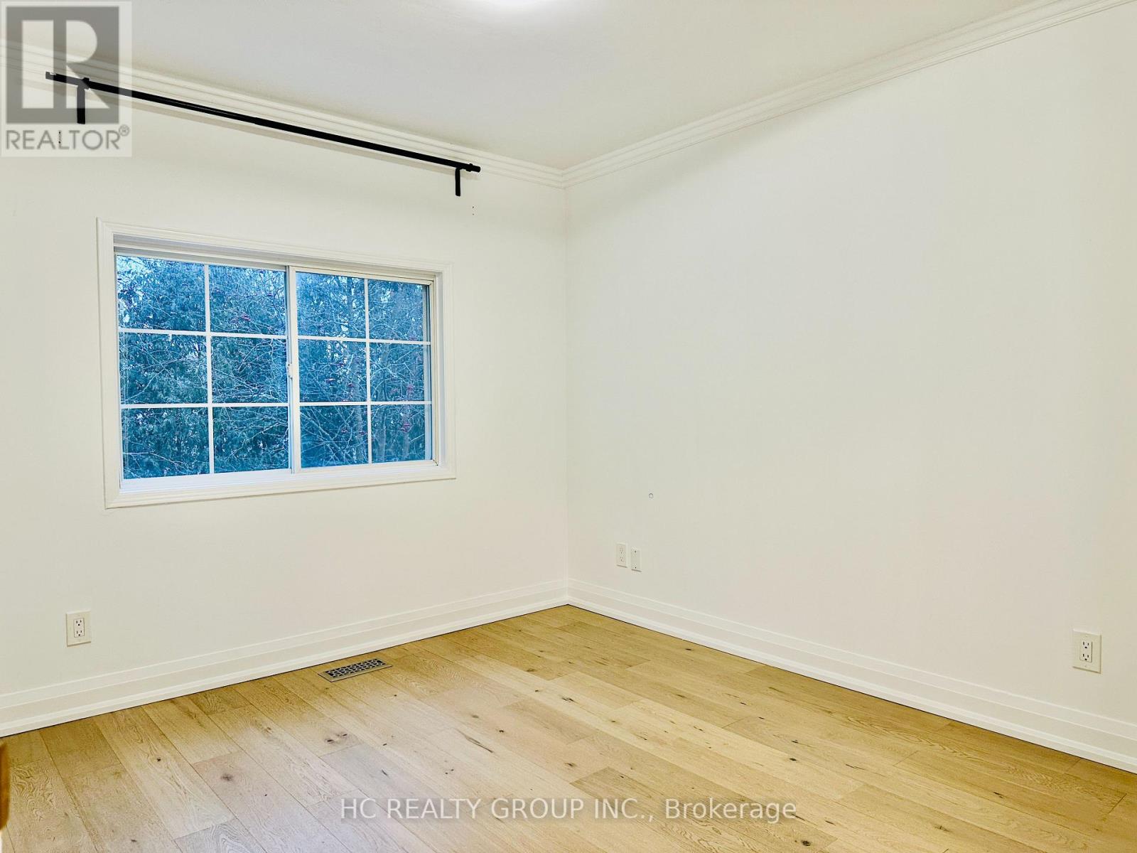 76 Mosaics Avenue, Aurora, Ontario  L4G 7L5 - Photo 10 - N12611396