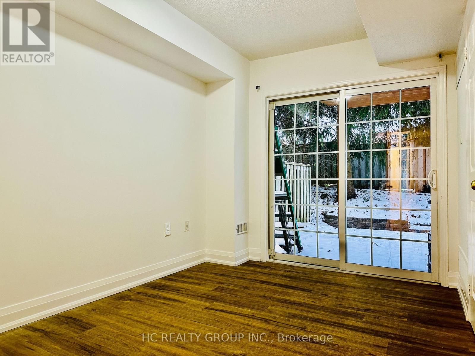 76 Mosaics Avenue, Aurora, Ontario  L4G 7L5 - Photo 3 - N12611396