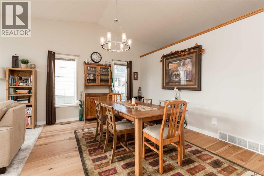 277 Coachwood Point W, Lethbridge, Alberta  T1K 6A4 - Photo 10 - A2239945