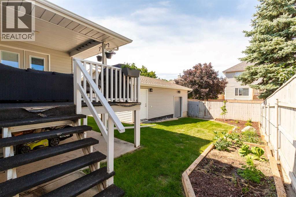 277 Coachwood Point W, Lethbridge, Alberta  T1K 6A4 - Photo 39 - A2239945