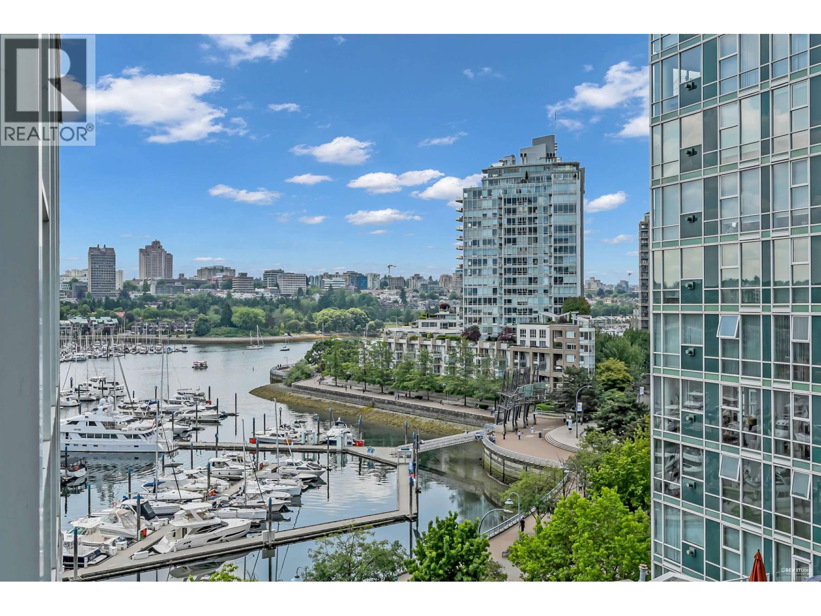 90x 1077 Marinaside Crescent, Vancouver, British Columbia  V5N 2T6 - Photo 17 - R3072797