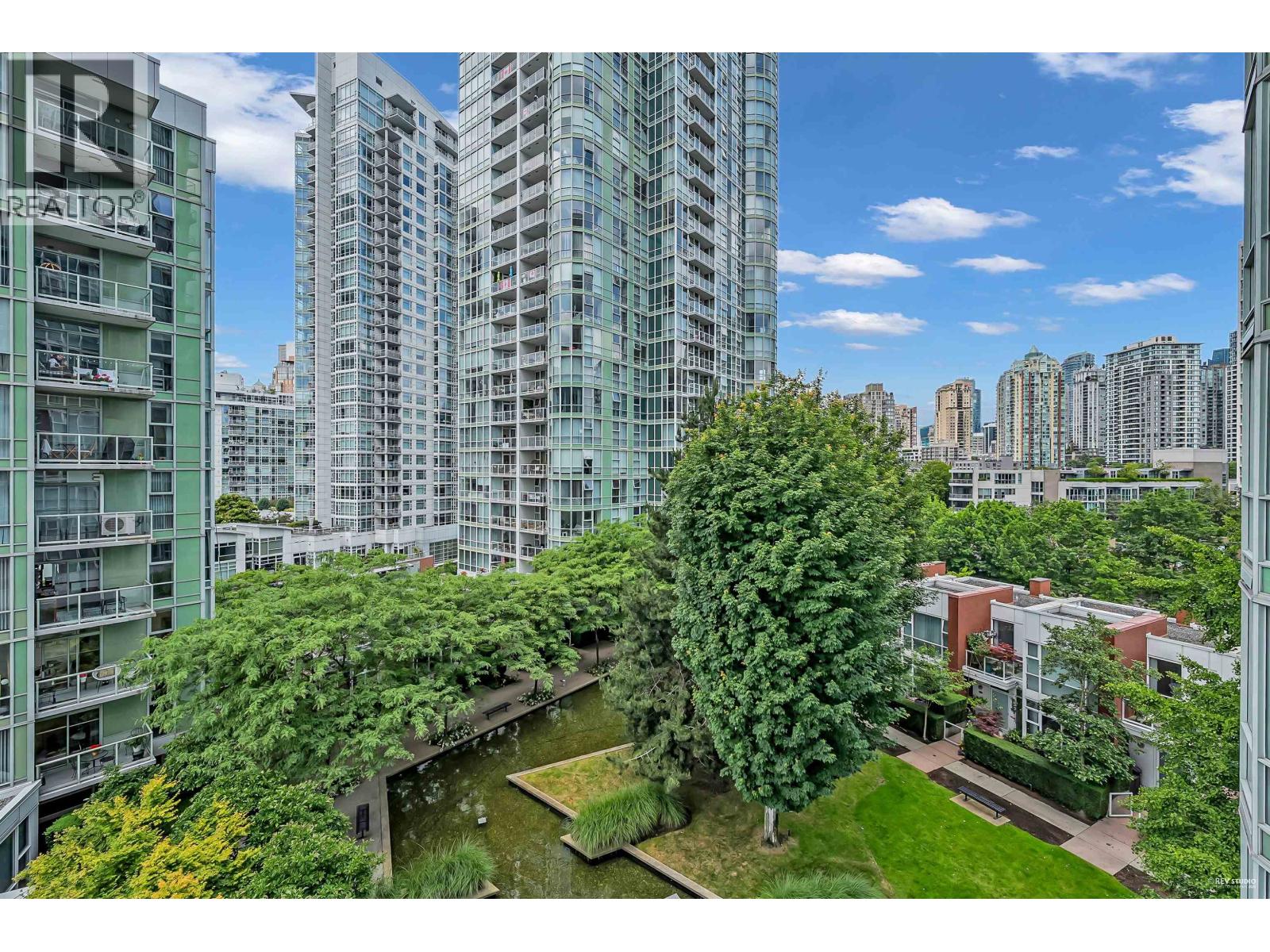 90x 1077 Marinaside Crescent, Vancouver, British Columbia  V5N 2T6 - Photo 18 - R3072797