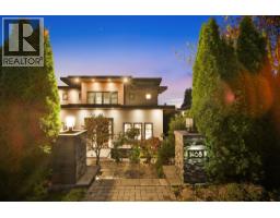 <div class="price">$4,780,000</div> 1468 Kings Avenue, West Vancouver<br><div style="margin-bottom:8px;"><small>RE/MAX City Realty<br>hooli Homes Realty</small></div><div class='bed_bath'>5 Bed | 6 Bath</div>