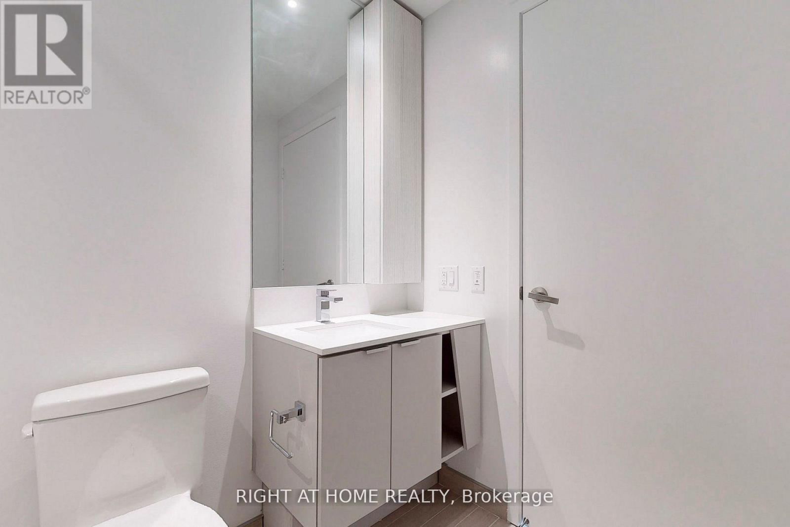 1908 - 3883 Quartz Road, Mississauga, Ontario  L5B 0M4 - Photo 10 - W12611404