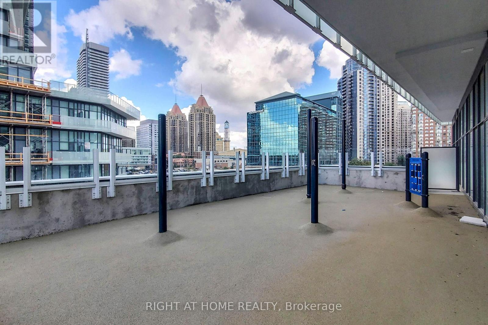 1908 - 3883 Quartz Road, Mississauga, Ontario  L5B 0M4 - Photo 16 - W12611404