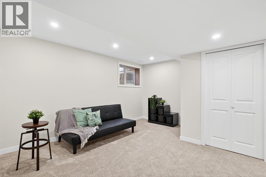 2002, 1001 8 Street Nw, Airdrie, Alberta  T4B 0W3 - Photo 24 - A2274337