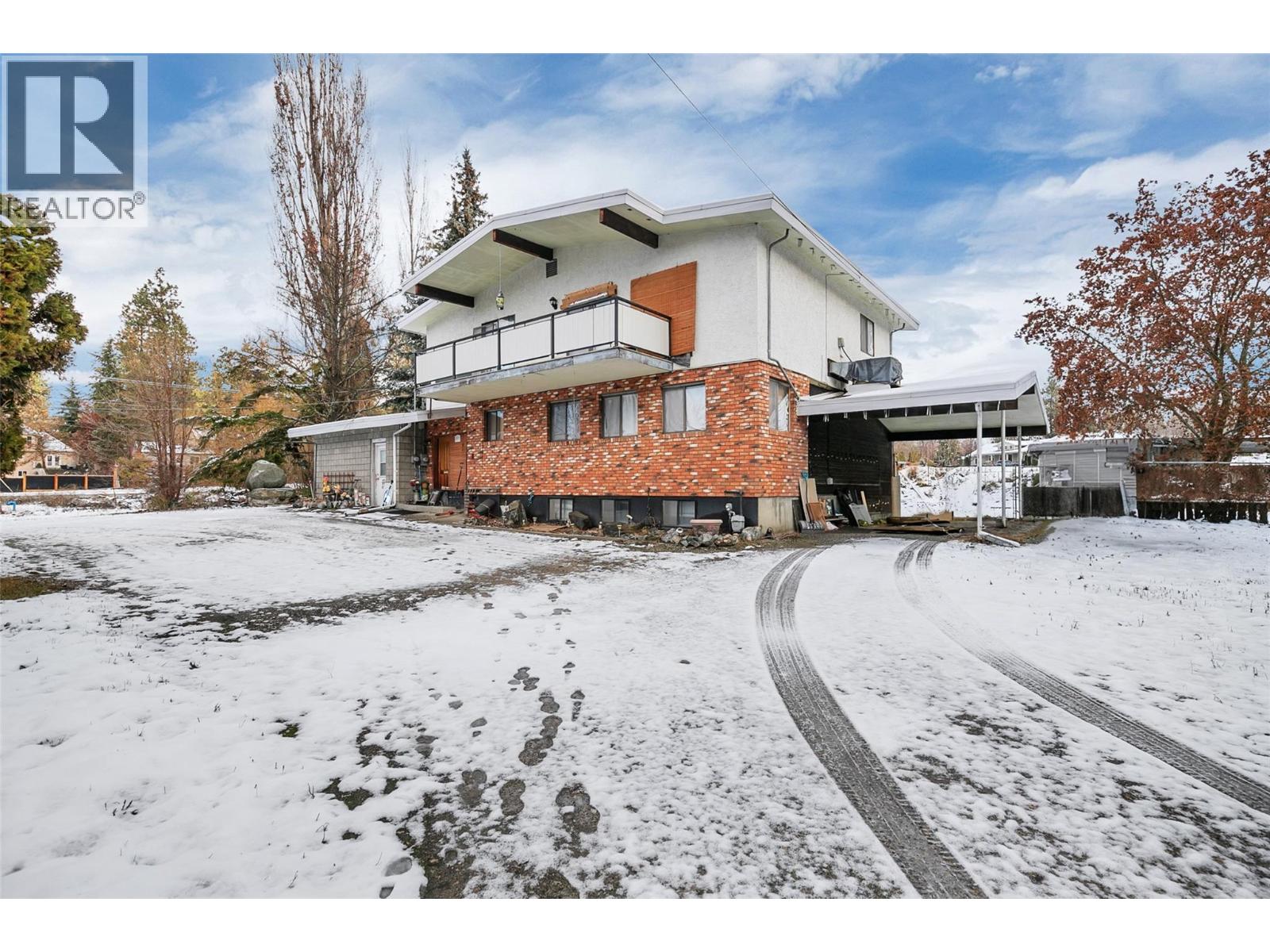 4055 Mcclain Road, Kelowna, British Columbia  V1W 3Z5 - Photo 2 - 10370822