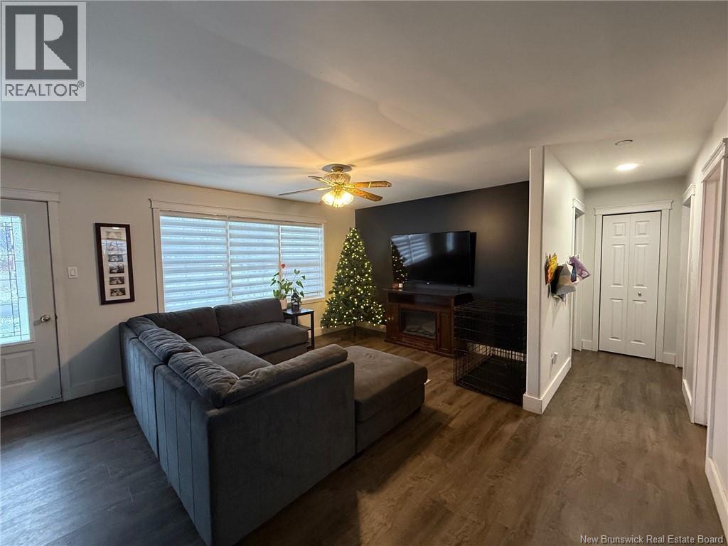 145 Eastwood Drive, Woodstock, New Brunswick  E7M 1P7 - Photo 7 - NB131013