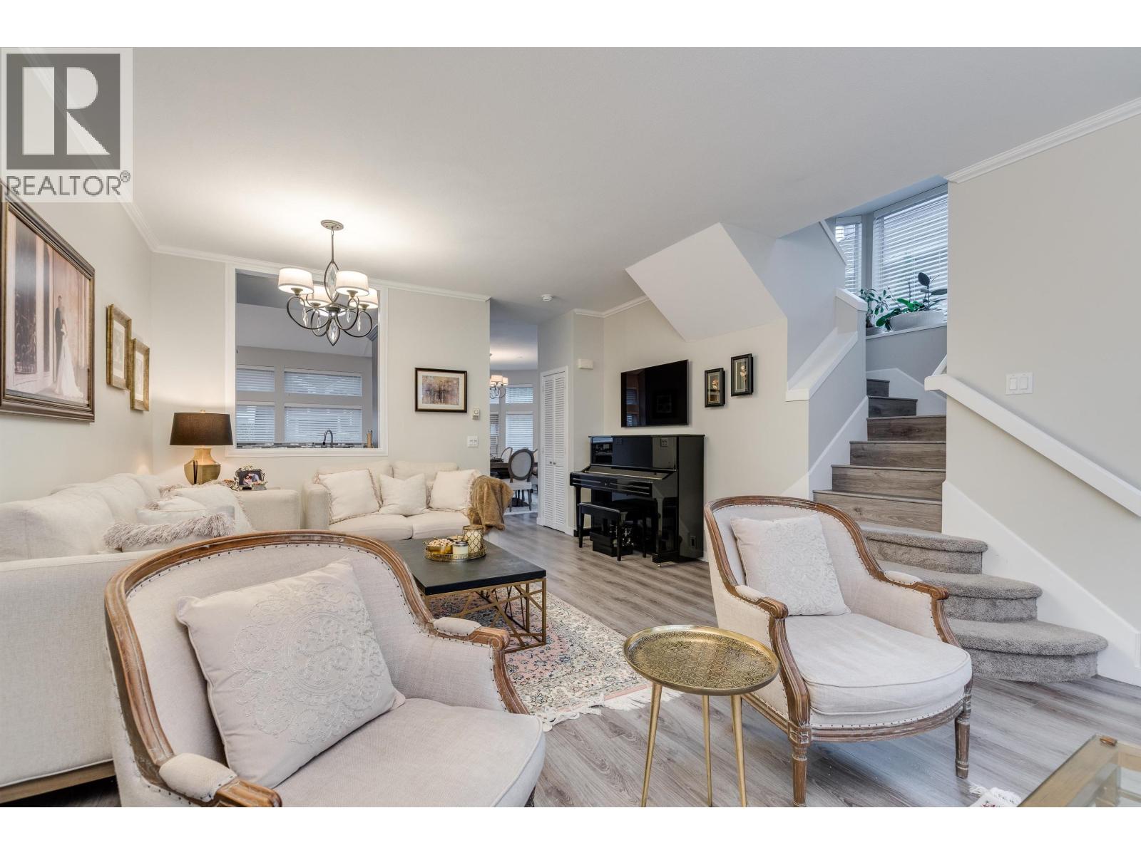 4 233 E 6th Street, North Vancouver, British Columbia  V7L 1P4 - Photo 6 - R3072311