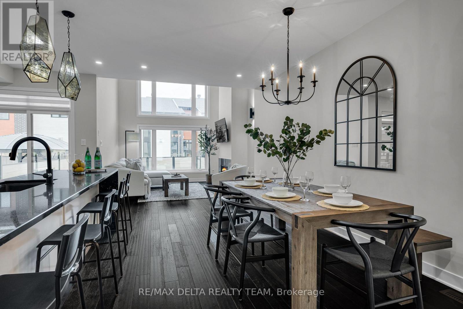 476 Trident Mews, Ottawa, Ontario  K1T 0T2 - Photo 11 - X12611460