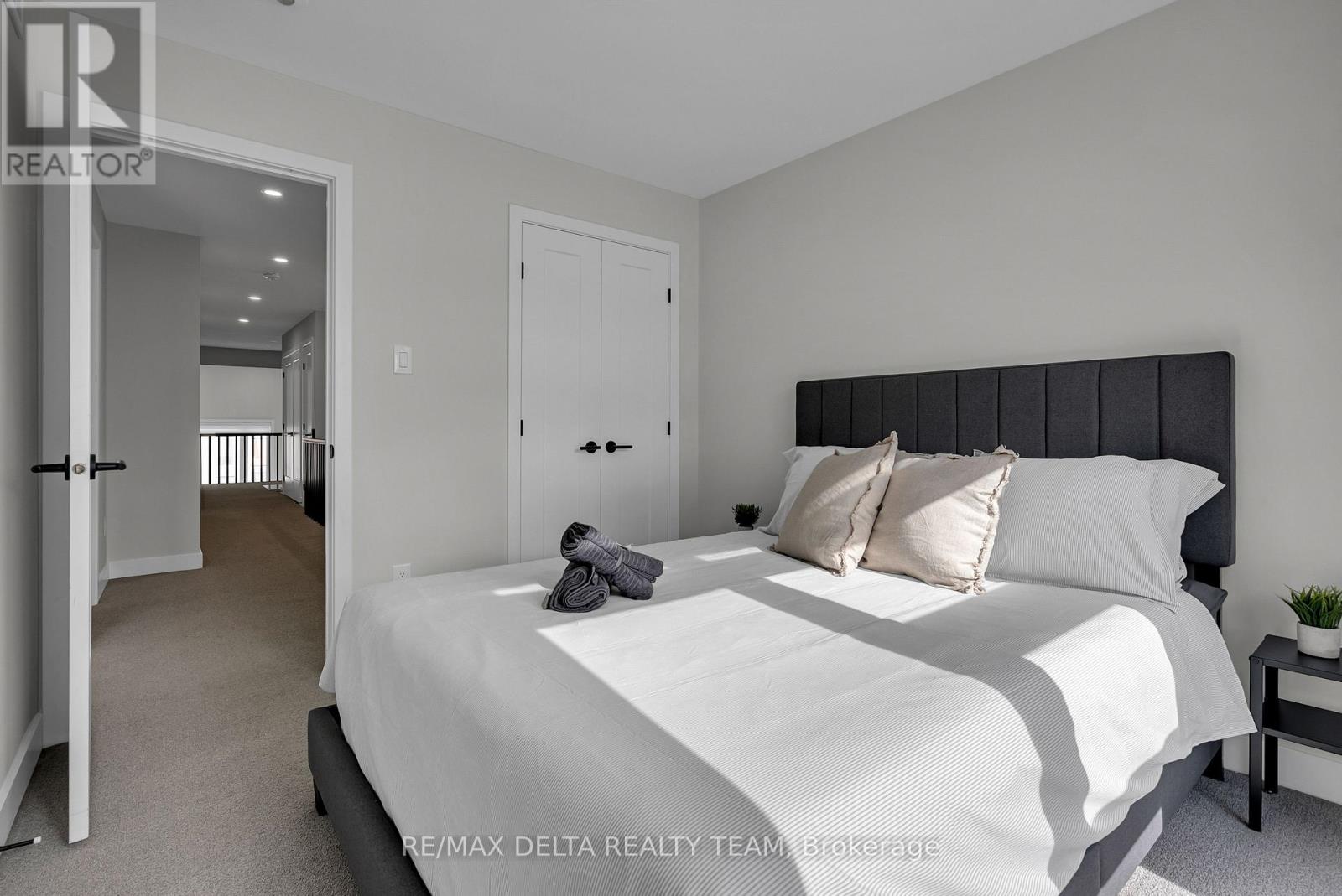 476 Trident Mews, Ottawa, Ontario  K1T 0T2 - Photo 21 - X12611460