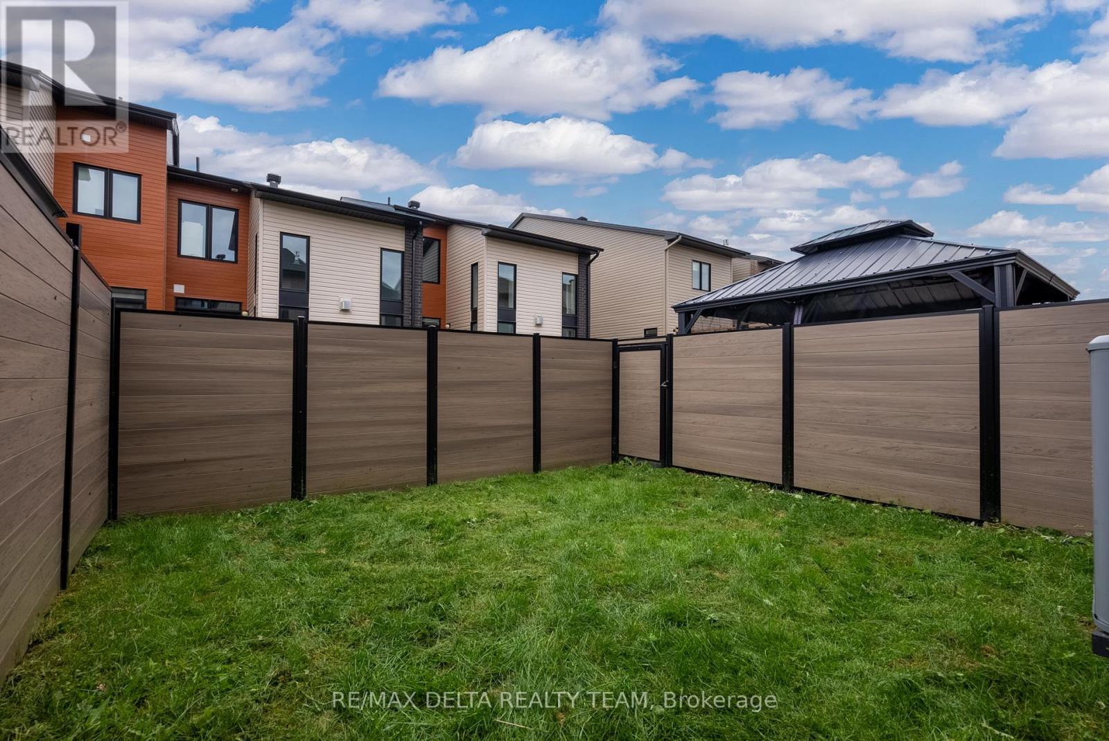 476 Trident Mews, Ottawa, Ontario  K1T 0T2 - Photo 33 - X12611460