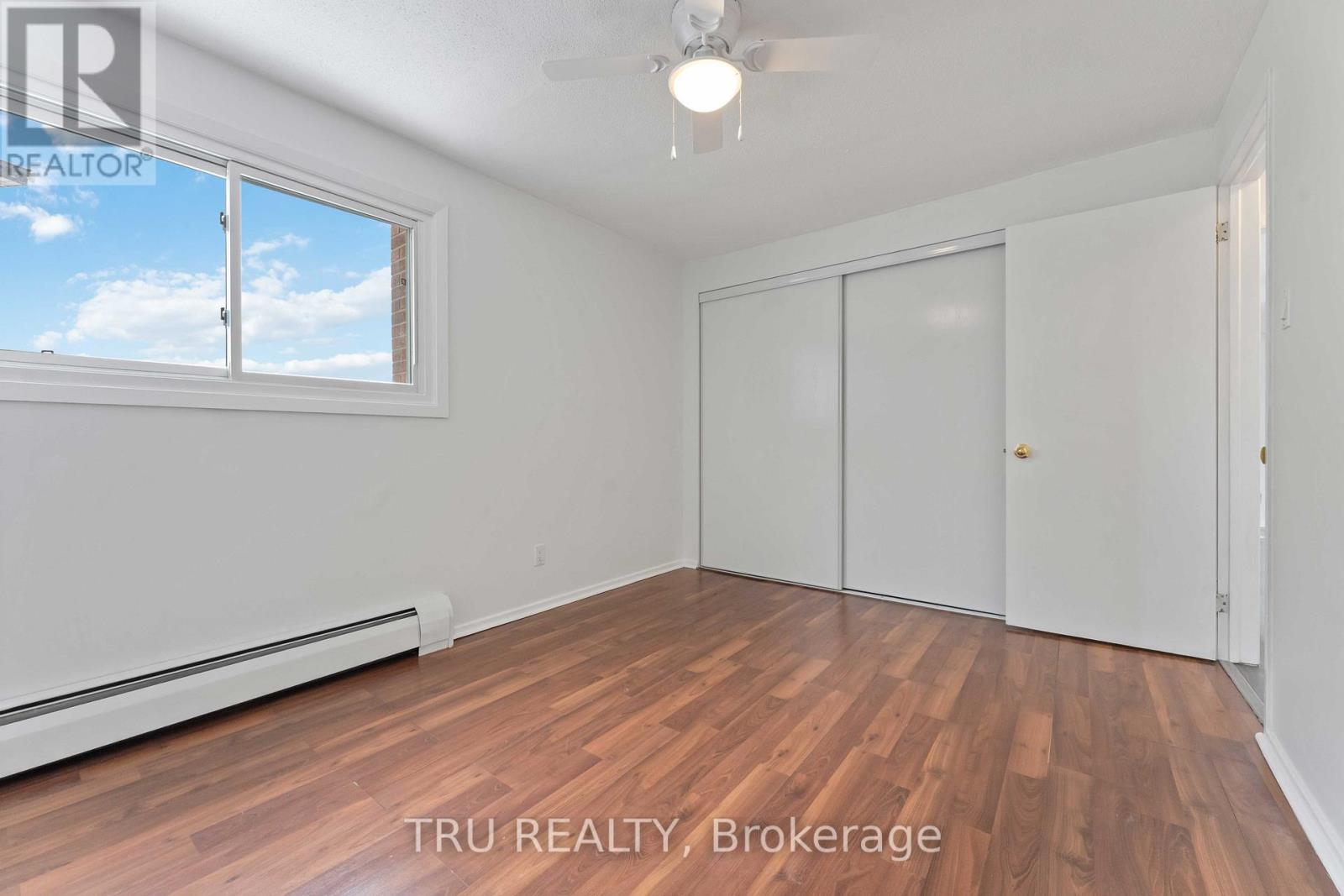 8 - 898 Elmsmere Road, Ottawa, Ontario K1J 7T6 - Photo 15 - X12611462