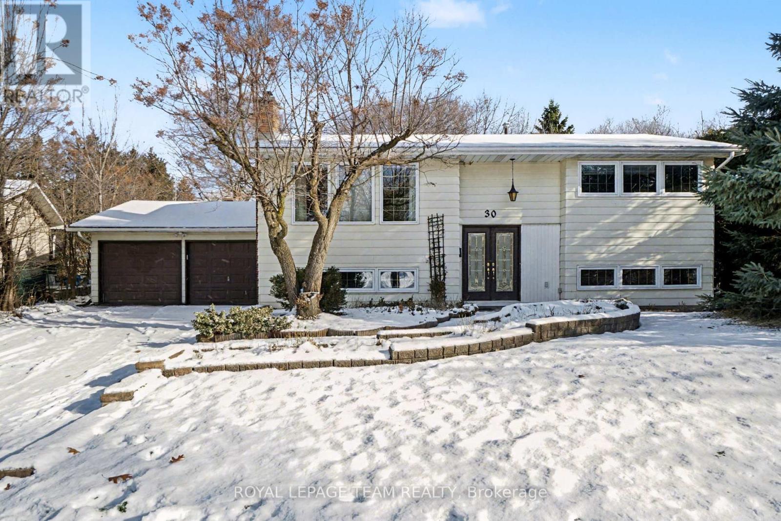 30 Juniper Court, Ottawa, Ontario  K2E 5M6 - Photo 2 - X12611468