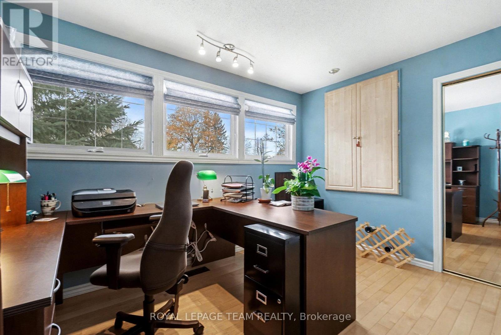 30 Juniper Court, Ottawa, Ontario  K2E 5M6 - Photo 20 - X12611468