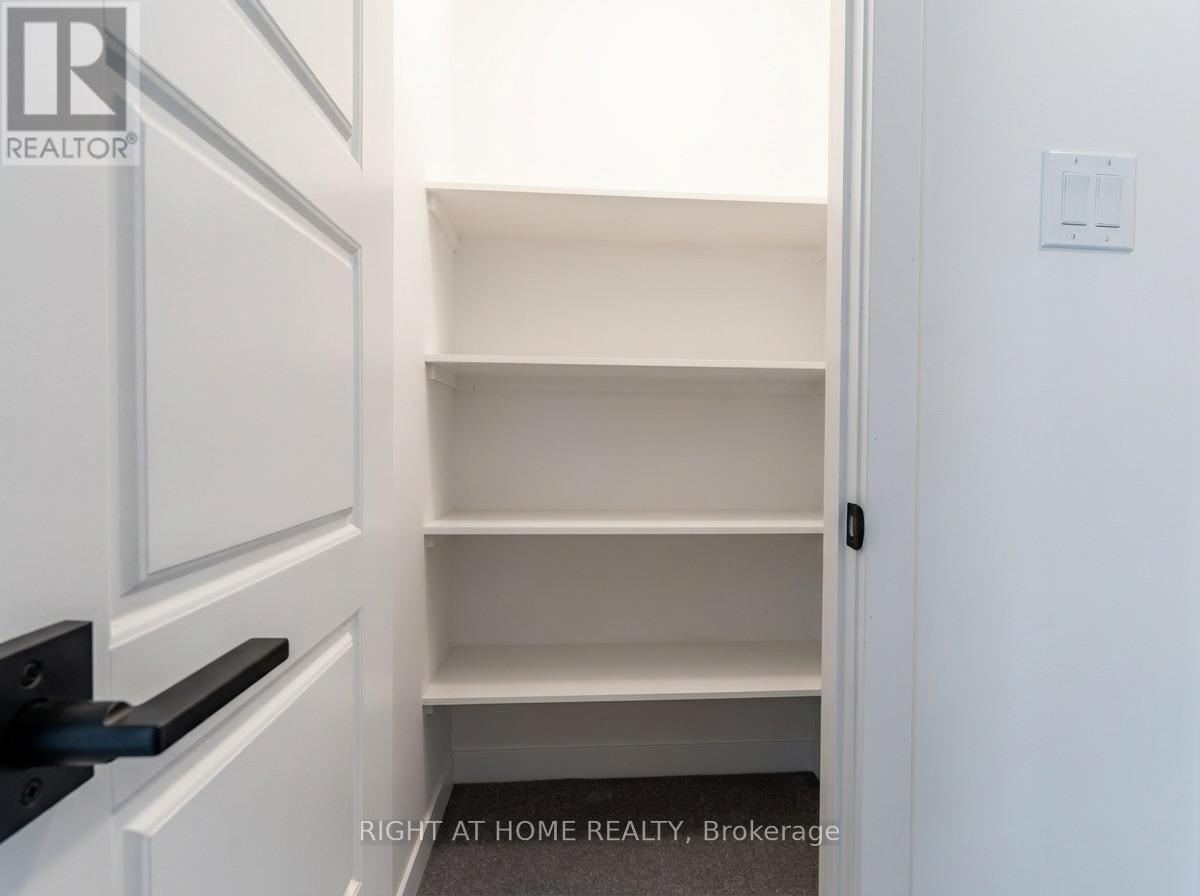 425 Mortar Terrace, Ottawa, Ontario  K2W 0N8 - Photo 18 - X12611478