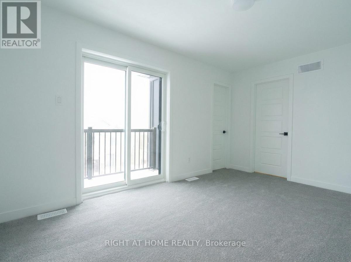 425 Mortar Terrace, Ottawa, Ontario  K2W 0N8 - Photo 20 - X12611478