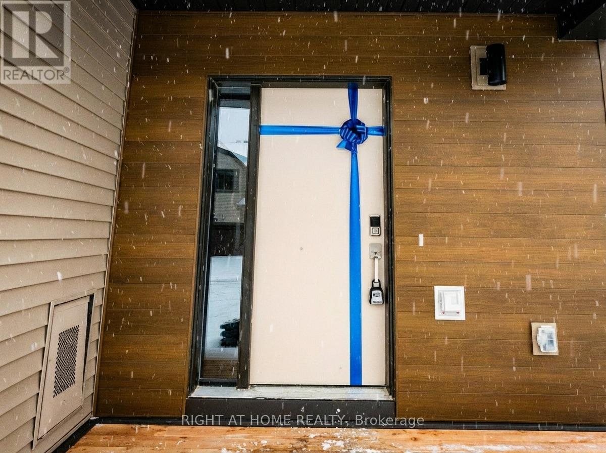 425 Mortar Terrace, Ottawa, Ontario  K2W 0N8 - Photo 4 - X12611478