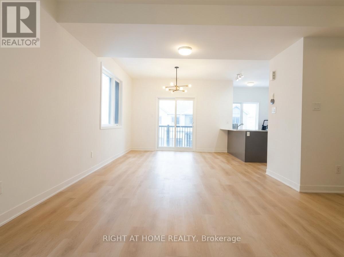 425 Mortar Terrace, Ottawa, Ontario  K2W 0N8 - Photo 9 - X12611478