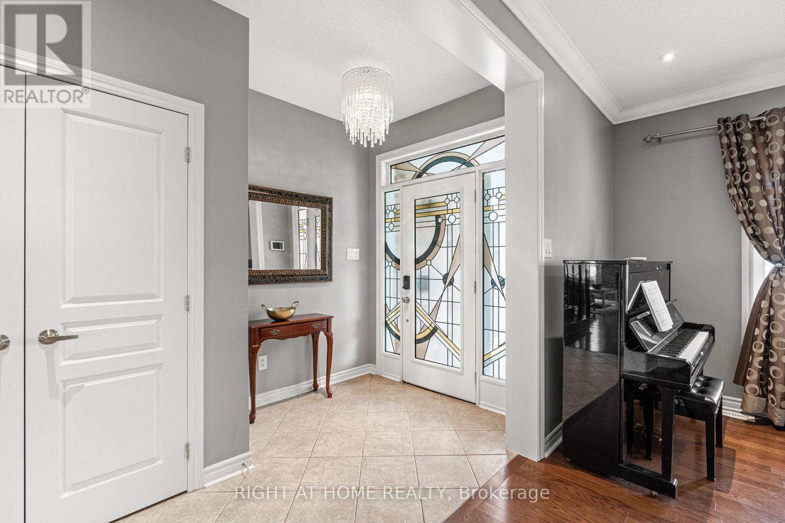 2209 Sunset Cove Circle, Ottawa, Ontario  K2J 0T8 - Photo 4 - X12595348