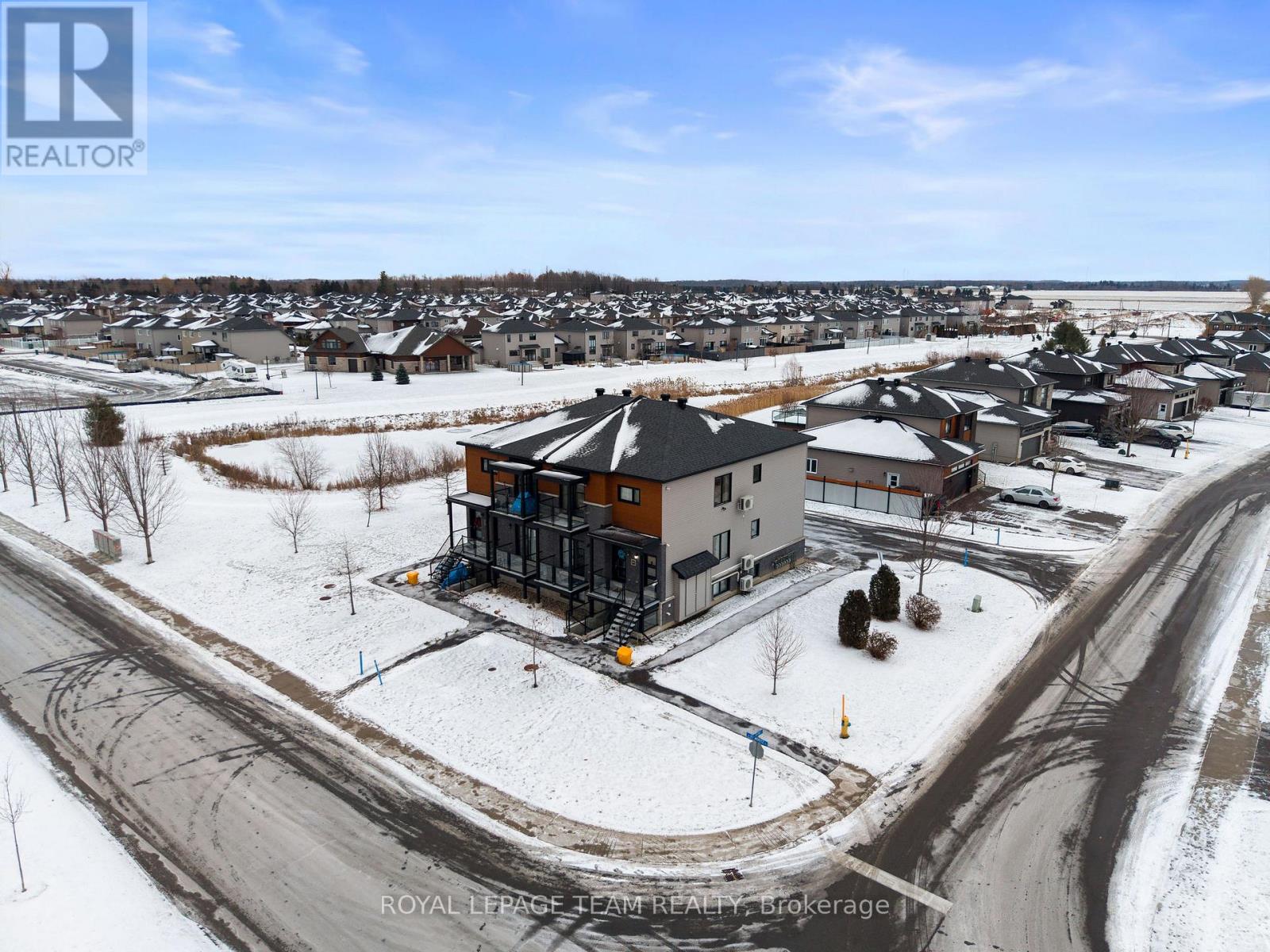 6 - 251 Capri Avenue, Russell, Ontario K0A 1W0 - Photo 30 - X12611466