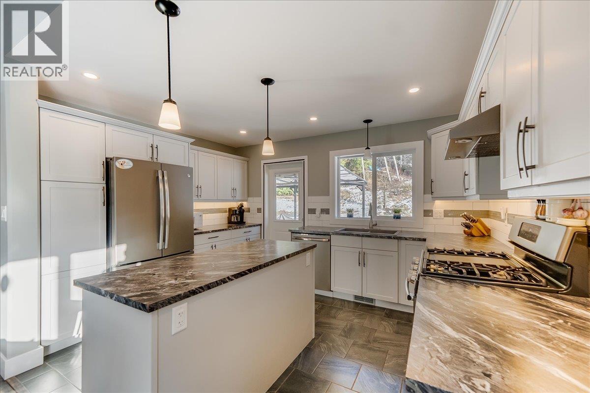 1953 Sandy Road, Castlegar, British Columbia  V1N 4T1 - Photo 22 - 10370285